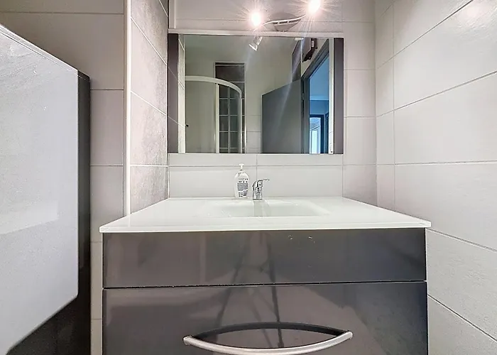 Lägenhet Le Cassayet - Proche Des Grands Buffets - Wifi Et Climatisation Narbonne